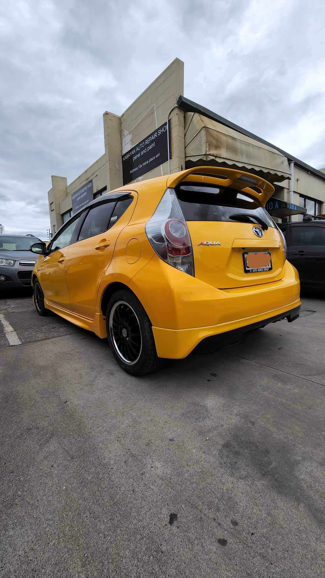 Modern auto repair shop